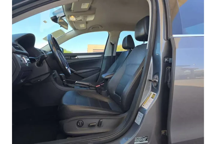 $7999 : 2014 Passat image 10