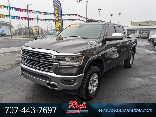 $37995 : 2019 1500 Laramie 4WD Truck image 3