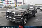 $37995 : 2019 1500 Laramie 4WD Truck thumbnail