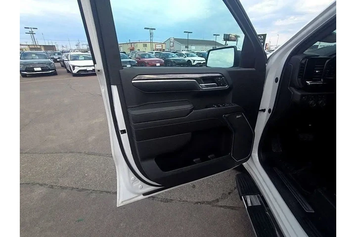 $46992 : 2023 Silverado 1500 LTZ image 10