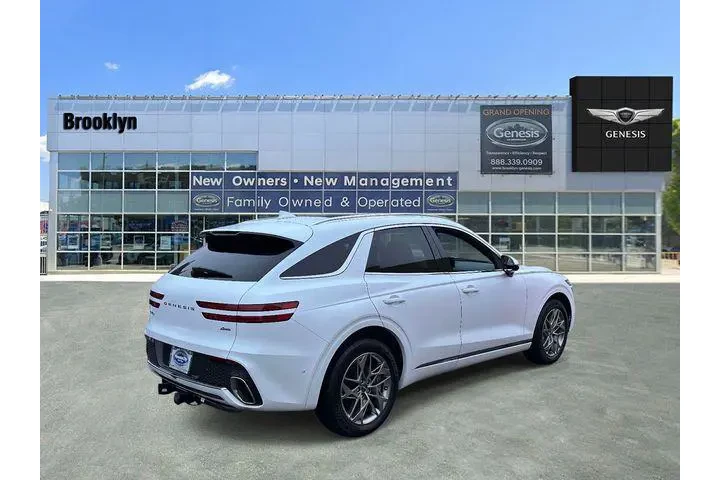 $38888 : Genesis GV70 2023 AWD 2.5T S image 2