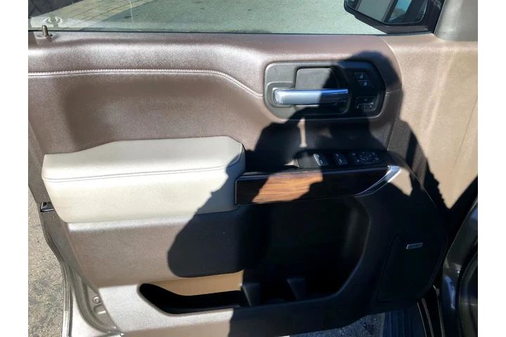 $33990 : 2019 GMC Sierra 1500 SLT Crew image 8