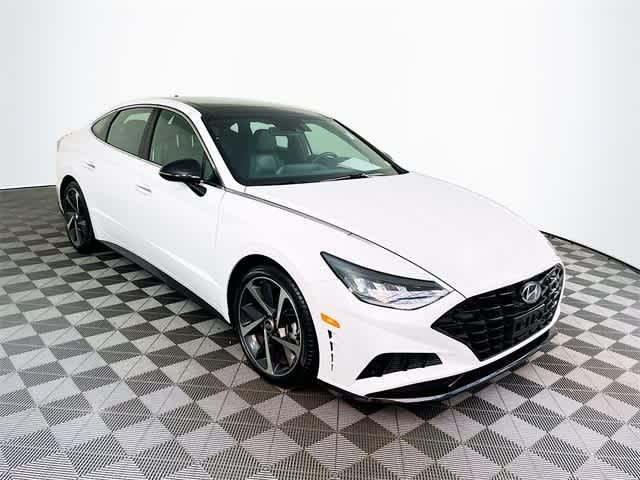 $26423 : PRE-OWNED 2023 HYUNDAI SONATA image 1