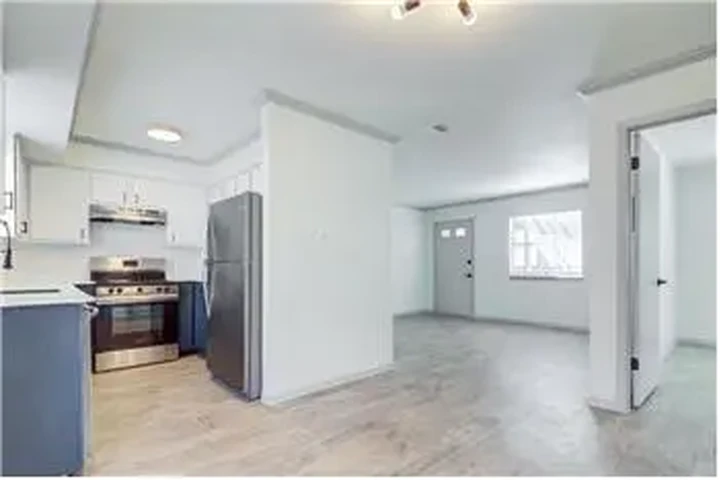 $3184 : Rental property with 3 bedro image 7