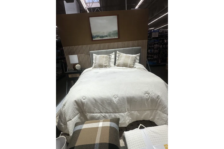 $800 : RENTO CUARTO EN RIVERSIDE image 1
