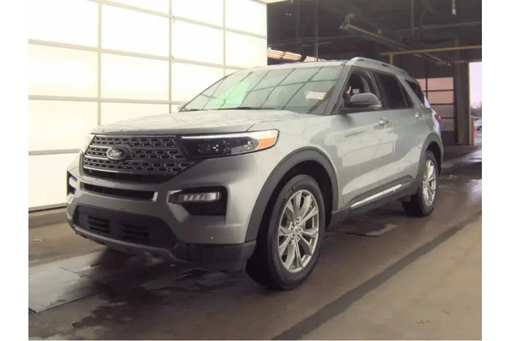 $33999 : Ford Explorer 2023 AWD Limit image 2