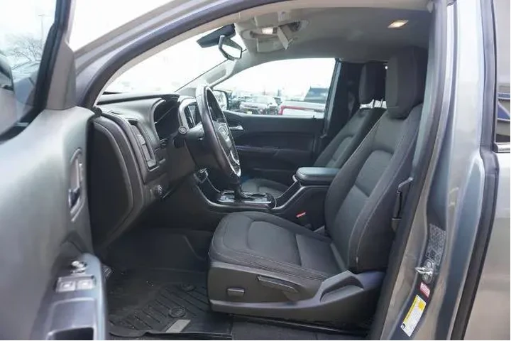 $23988 : GMC Canyon 2020 4x2 SLE 4dr image 7