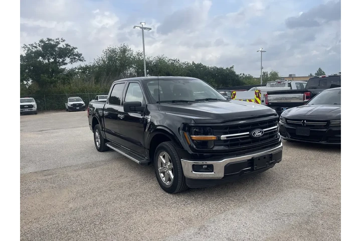 $38559 : Ford F-150 2025 4x2 XLT 4dr image 2