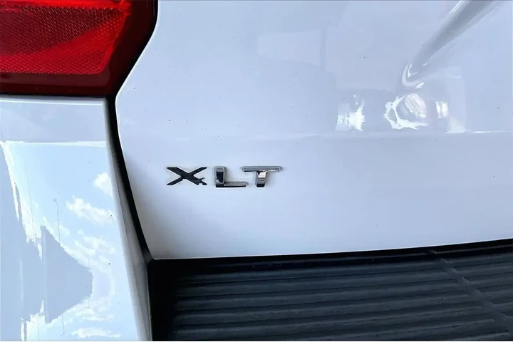 $15611 : Ford Expedition 2018 4x2 XLT image 9