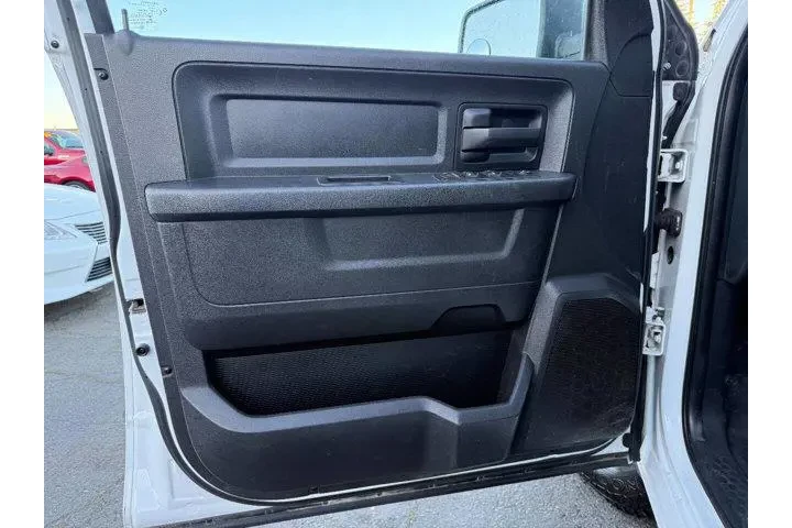 $19742 : Ram 1500 2015 4x4 Express 4d image 9