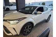 $15771 : Toyota C-HR 2020 LE 4dr Cros thumbnail