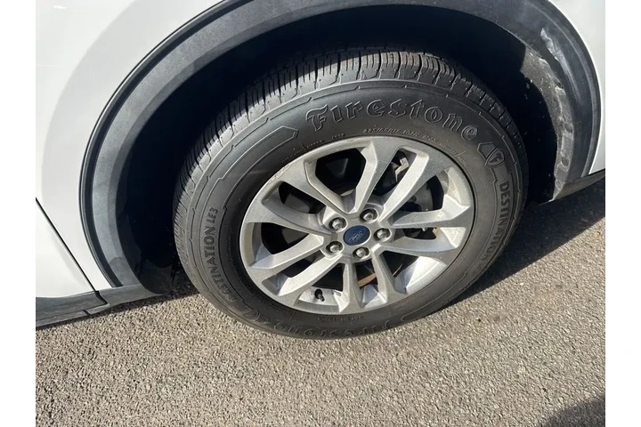 $17004 : Ford Escape 2020 AWD SE 4dr image 4