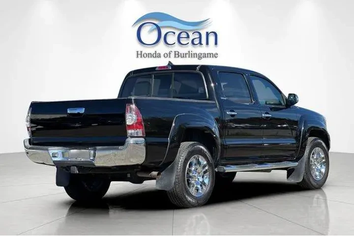 $23491 : Toyota Tacoma 2013 4x2 PreRu image 4