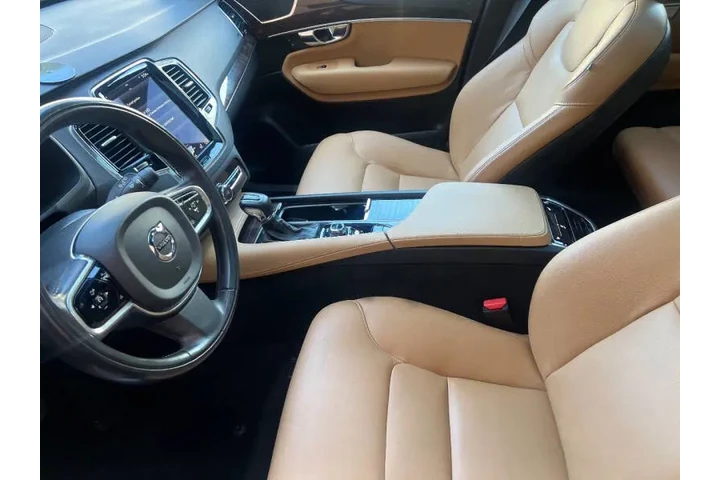 $13999 : 2016 XC90 T6 Momentum image 8