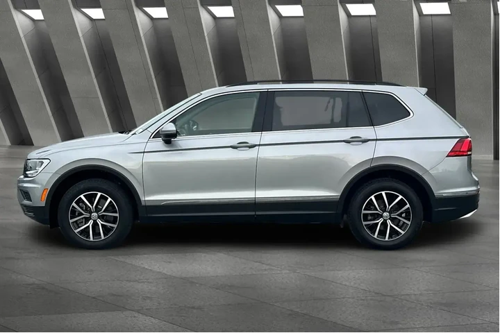 $20000 : Volkswagen Tiguan 2021 SE 4d image 8