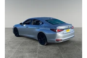 $35960 : Lexus ES 300h 2024 F SPORT D thumbnail