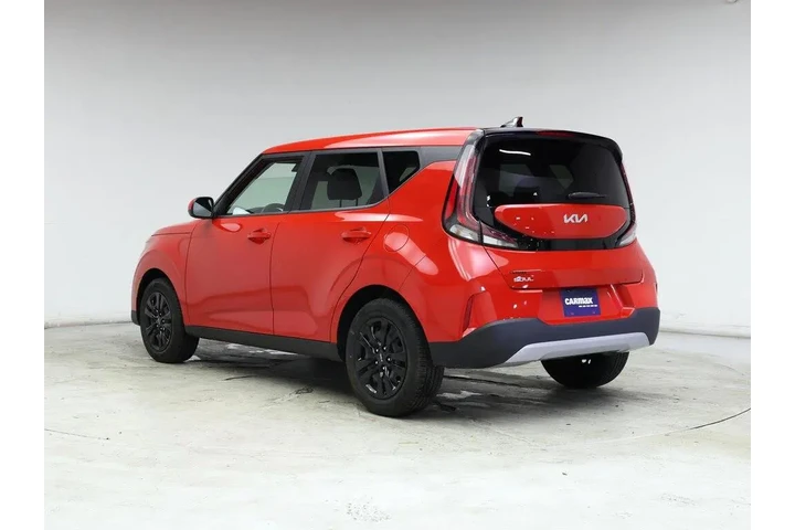 $18998 : Kia Soul 2023 LX 4dr Crossov image 2