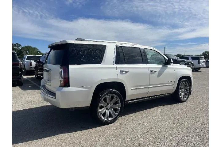 $13981 : GMC Yukon 2015 4x4 Denali 4d image 2