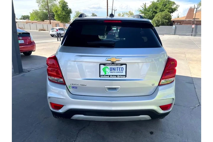 2017 Trax LT AWD image 6