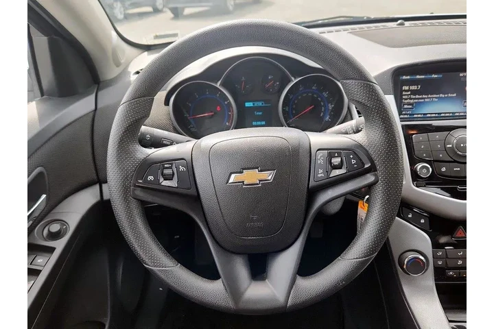 $13998 : Chevrolet Cruze Limited 2016 image 9