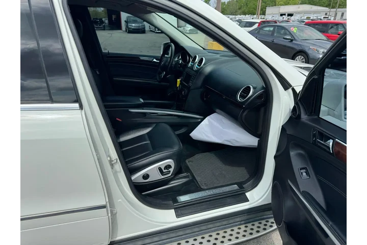 $7850 : 2011 Mercedes-Benz GL-Class 4 image 9