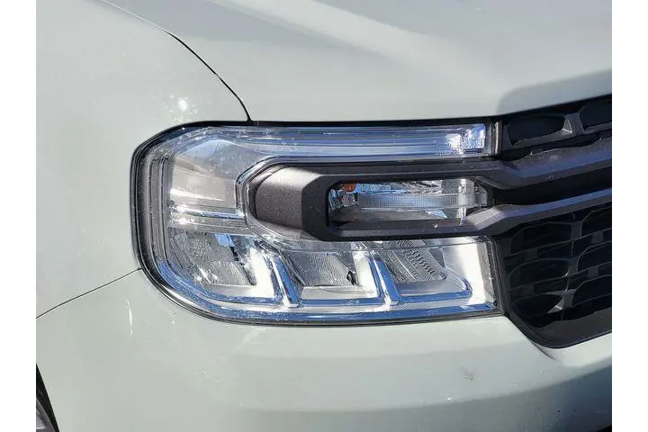 $27888 : Ford Maverick 2023 Lariat 4d image 7