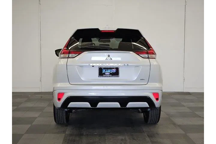$26885 : Mitsubishi Eclipse Cross 202 image 6