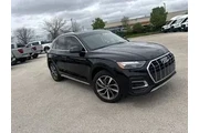 $22199 : Audi Q5 2021 AWD quattro Pre thumbnail