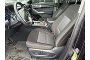 $30000 : Ford Explorer 2023 XLT 4dr S thumbnail
