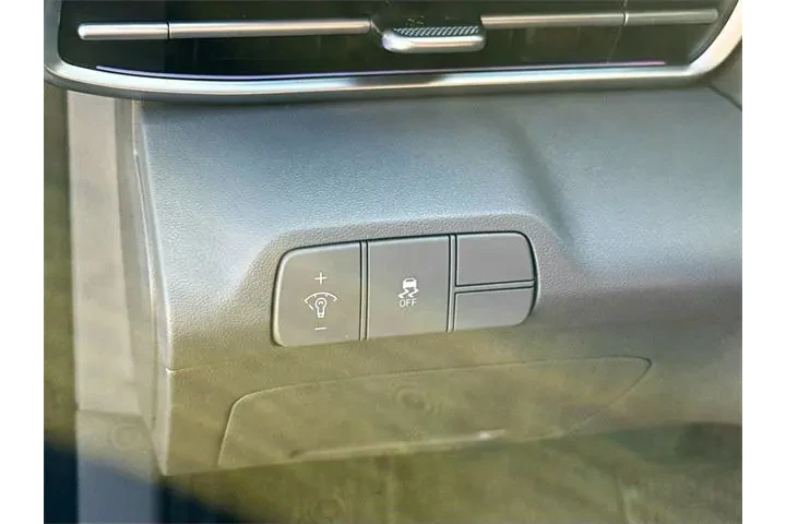 $18703 : Hyundai ELANTRA 2024 SEL 4dr image 10