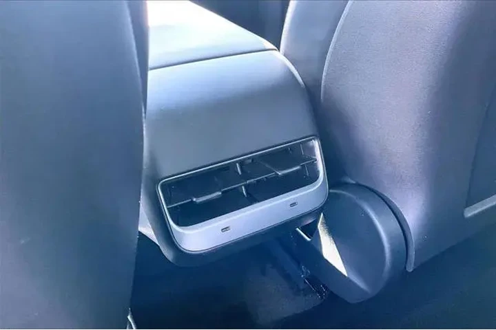 $34991 : Tesla Model Y 2024 AWD Long image 10