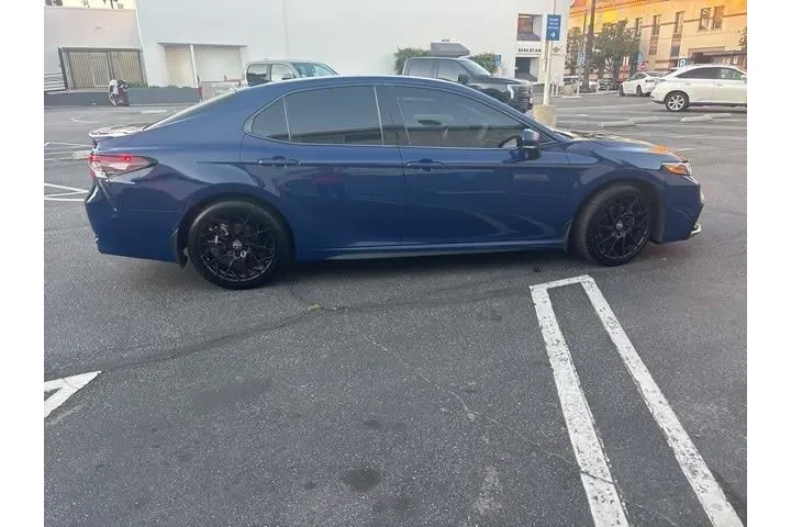 $33827 : Toyota Camry 2024 XSE V6 4dr image 7