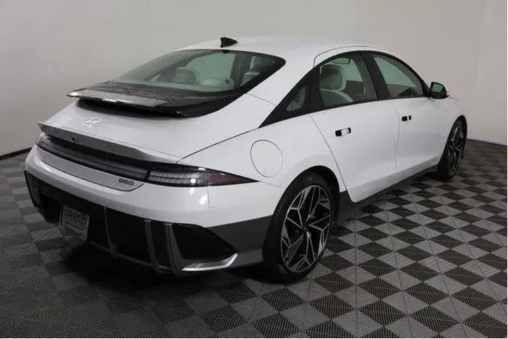 $23500 : Hyundai IONIQ 6 2023 AWD SEL image 8