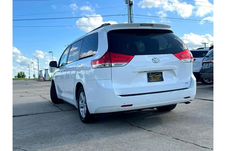$7999 : 2013 Sienna LE FWD 8-Passenge image 4