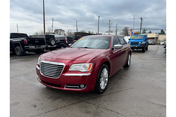 $9450 : 2012 300 4dr Sdn V6 Limited A image 6