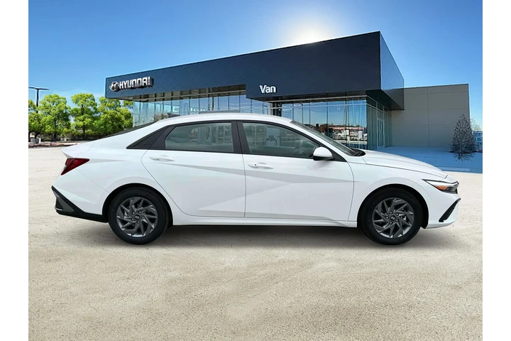 $16999 : Hyundai ELANTRA 2024 SEL 4dr image 9