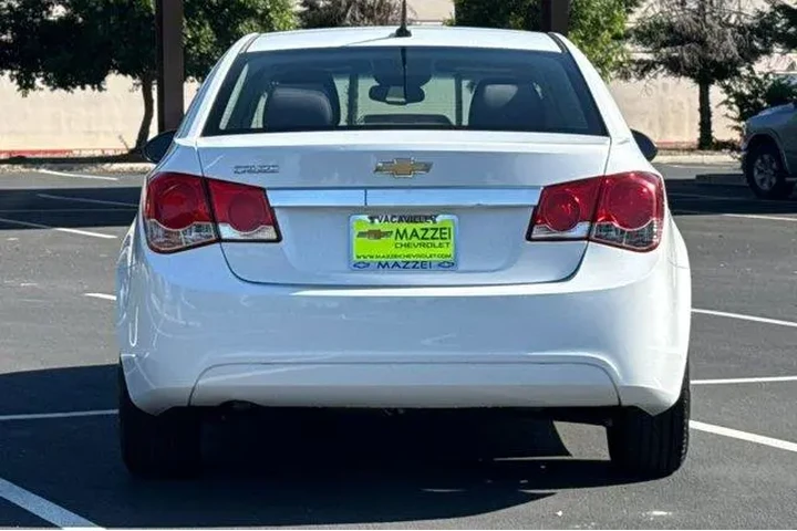 $7588 : Chevrolet Cruze 2012 LS 4dr image 6