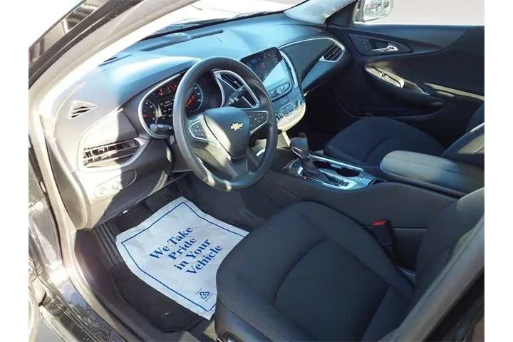 $19988 : Chevrolet Malibu 2024 LT 4dr image 9