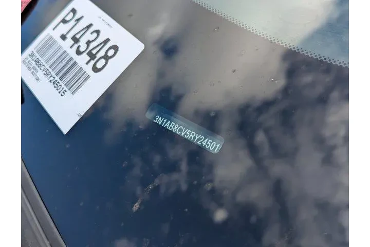 Nissan Sentra 2024 SV 4dr Se image 5