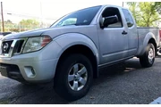 $13375 : 2013 Frontier thumbnail