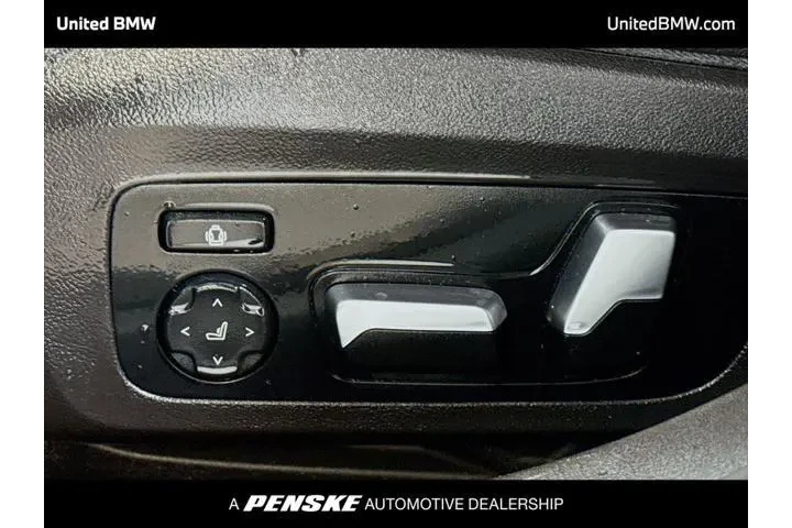 $24495 : BMW 3 Series 2020 AWD 330i x image 4