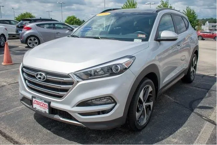 $9999 : Hyundai TUCSON 2016 AWD Limi image 7
