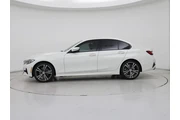 $26998 : BMW 3 Series 2022 330i 4dr S thumbnail