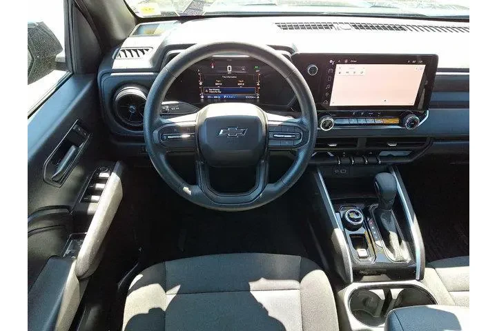 $30900 : Chevrolet Colorado 2023 4x4 image 10