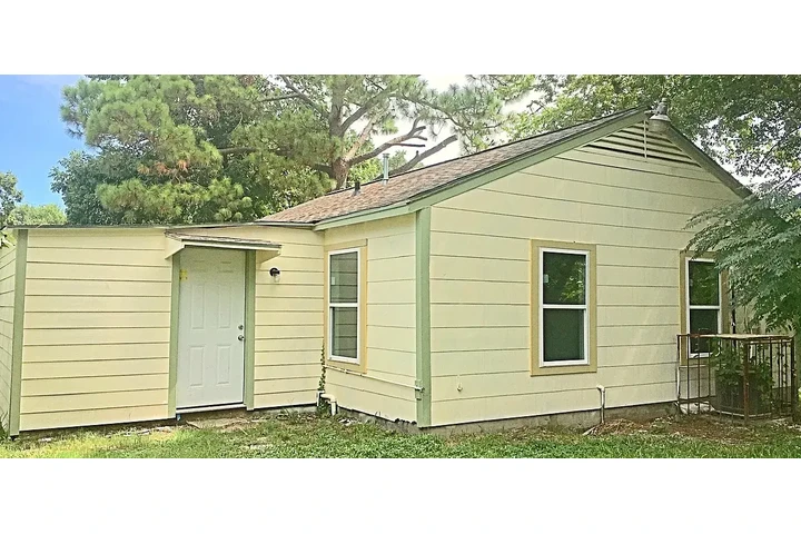 $900 : 3 Recamaras 1 Baño image 8