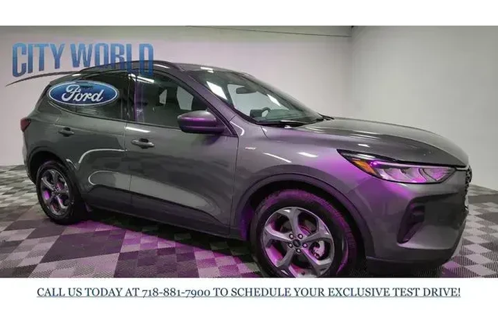 $24354 : Ford Escape 2025 ST-Line 4dr image 8