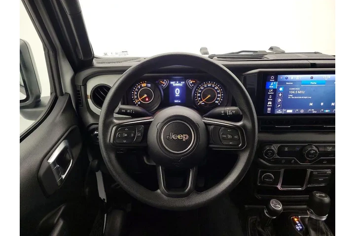 $31998 : Jeep Wrangler 2024 4x4 Sport image 10
