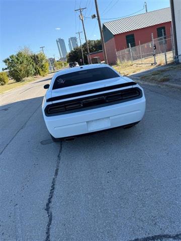 $13995 : 2010 Challenger R/T image 6