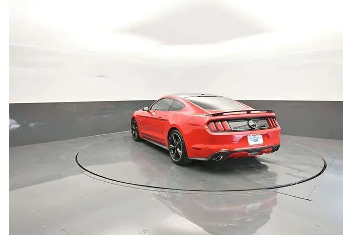 $34918 : Ford Mustang 2017 GT 2dr Fas image 5