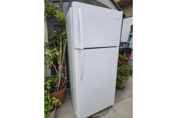 $250 : Refrigerador Frigidaire image 1